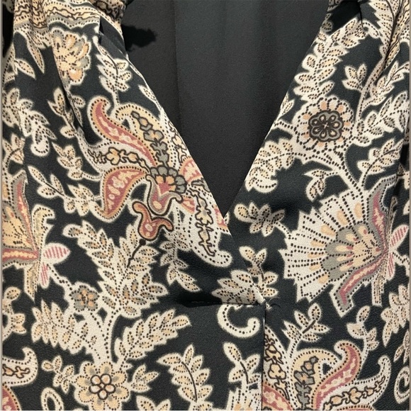 XL LOFT Paisley Print Floral Prairie Split Neck
Long Sleeve Lined Dress - Picture 6 of 8